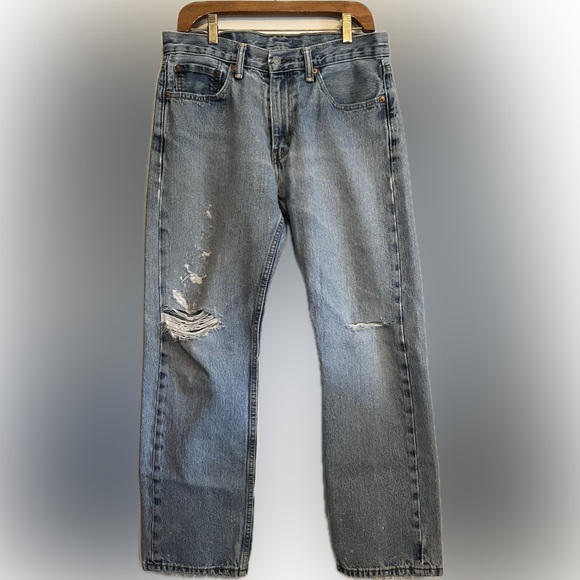 LEVI’S Distressed 505 Jeans - Picture 5 of 6